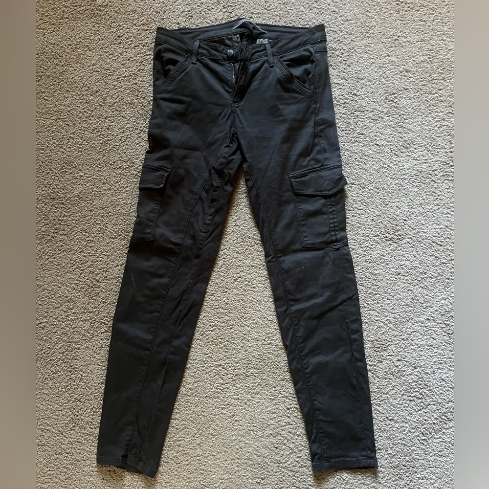 Joes Jeans w/ cargo pockets